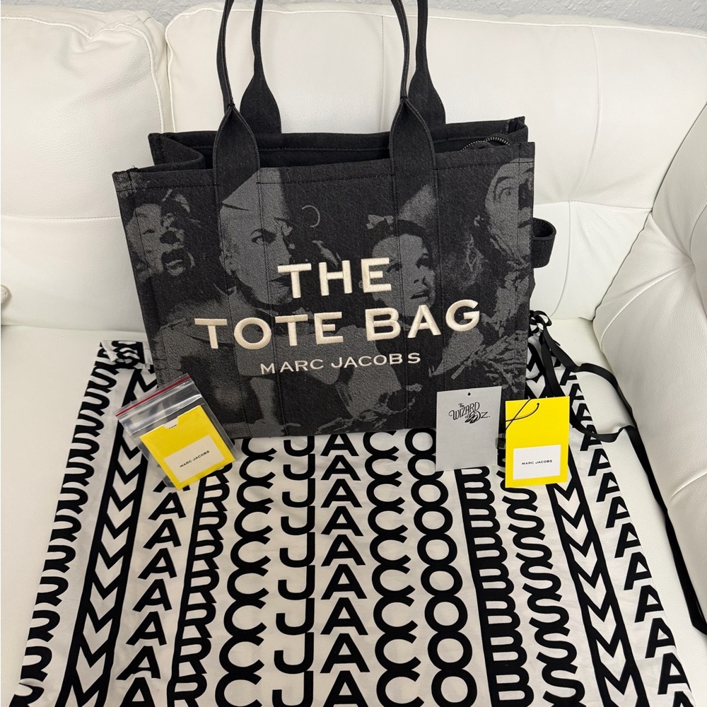 MARC JACOBS *Rare Limited Edition Wizard of Oz Large Tote Bag